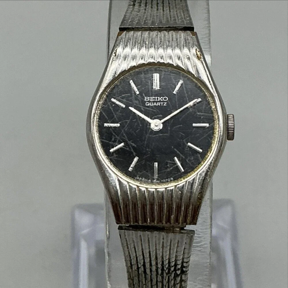 Vintage Seiko Womens Watch 18mm Black Dial Silver Tone 16-0219 New Battery 6.25